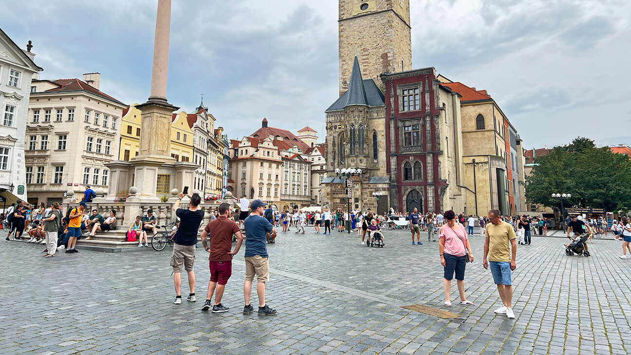 Altstädter Ring - Rathaus Altstädter Ring - Rathaus