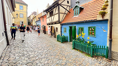 Das Goldene Gässchen auf der Prager Burg