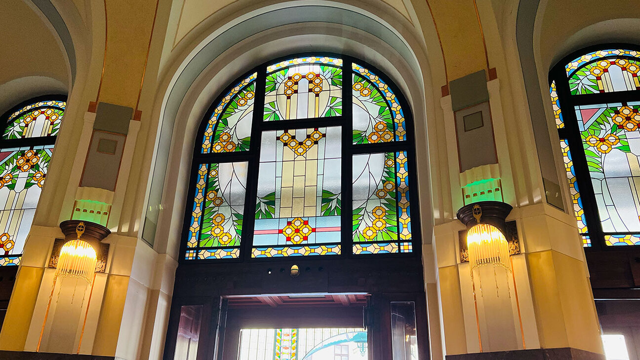 gemeindehaus-prag-05-1300x730 Gemeindehaus - Glasfenster, Mosaiken im Jugendstil